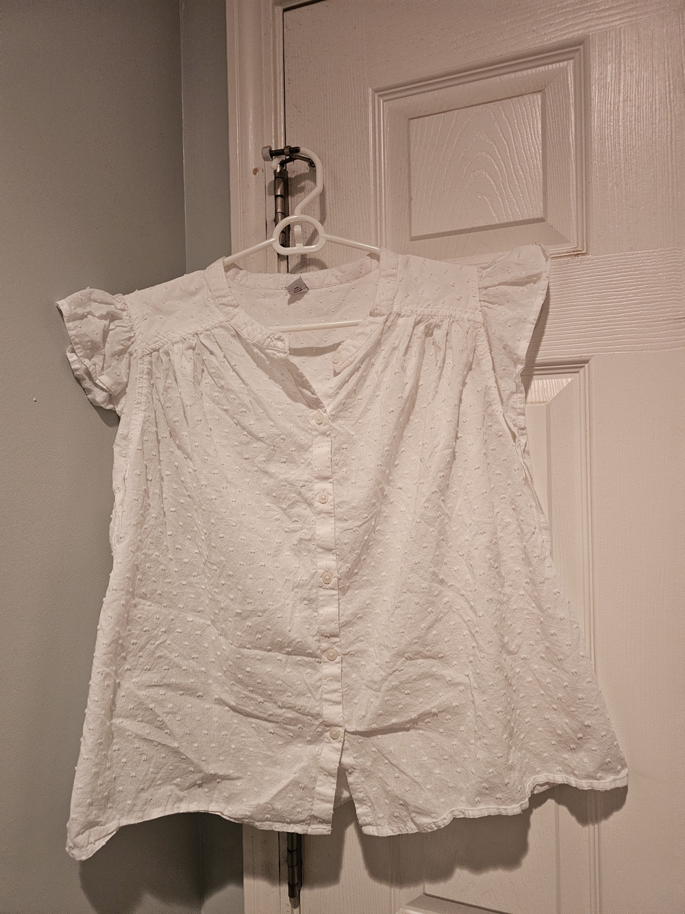 Old Navy White Swiss Dot Button-Front Women's Top